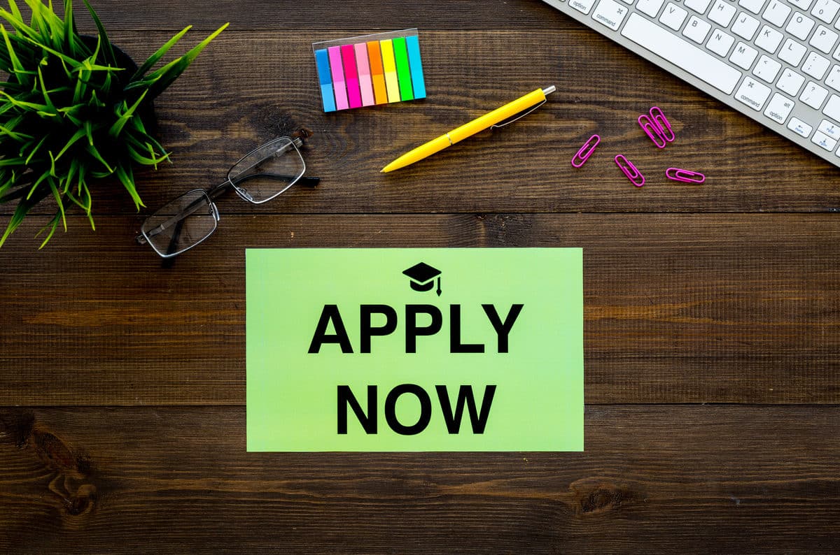 11 Useful Tips on How to Apply to Colleges and Universities in Abroad